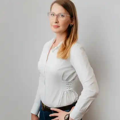 dr Karolina Krzysztoń